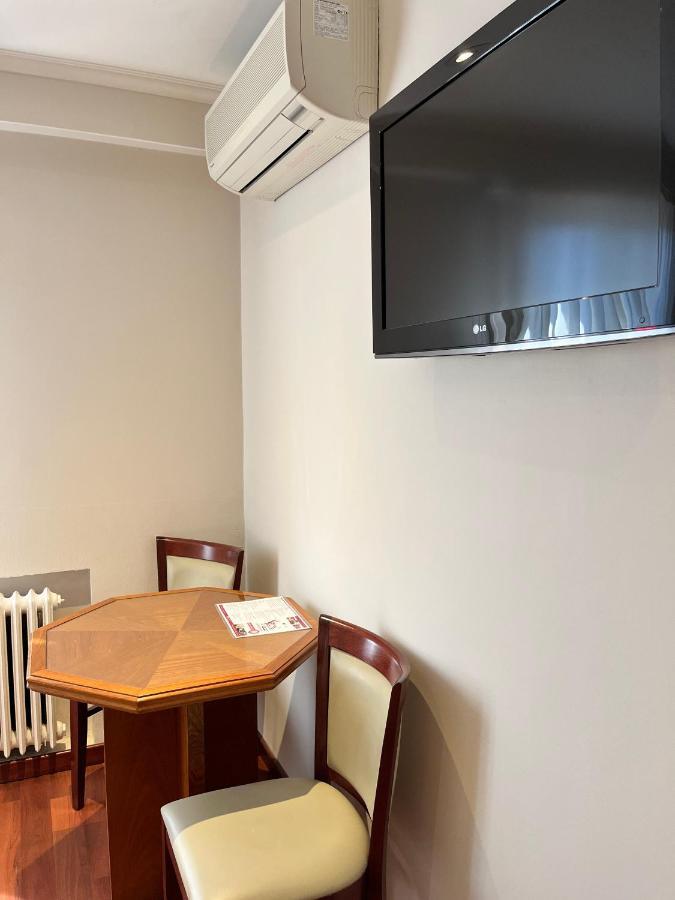 בואנוס איירס Bristol Hotel מראה חיצוני תמונה