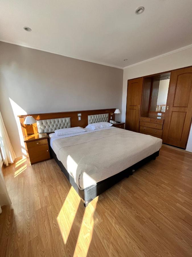 בואנוס איירס Bristol Hotel מראה חיצוני תמונה